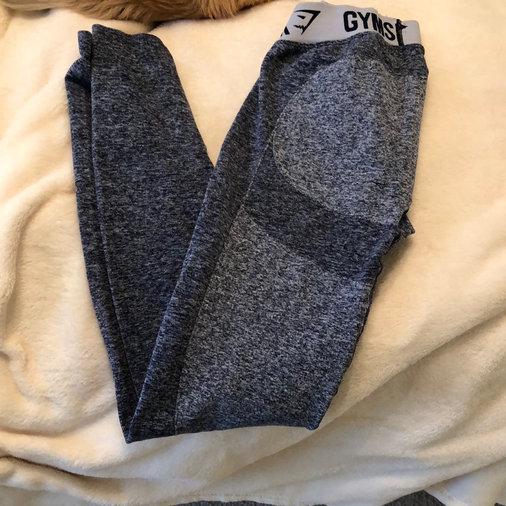 Gym shark leggings size M woman